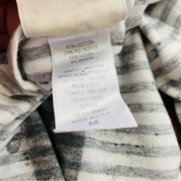 Junk Food Heather Gray Stripe Abstract Cross 3/4 Sleeve Cotton Modal Tee Medium - Picture 5 of 6